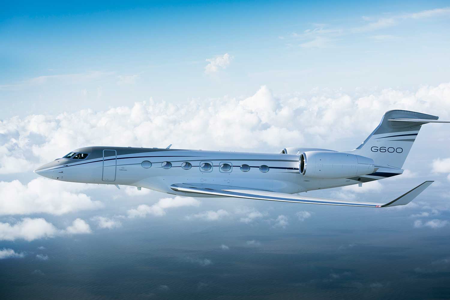 Gulfstream: La Elegancia Enciende los Cielos. Un Análisis Detallado de su Superioridad